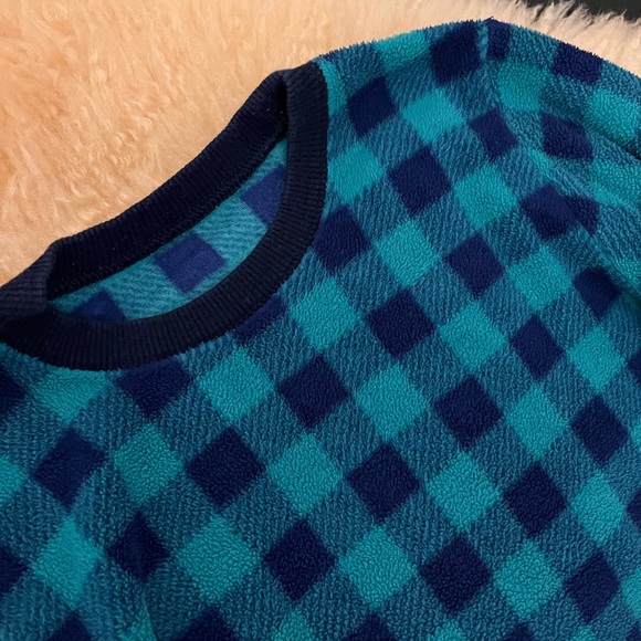 Set of 4! Uniqlo size100 cozy micro fleece pajama set, polka dots and plaid - Picture 7 of 11